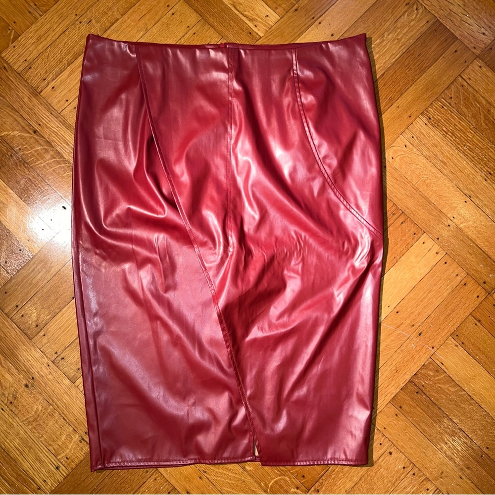SHEIN Red Faux Leather Pencil Skirt